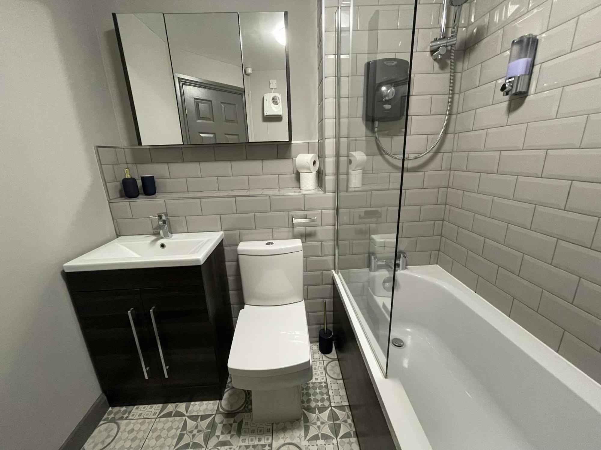 No24 - 2-Bed Boutique Apartment - Hosted By Hutch Lifestyle Leamington Spa Luaran gambar